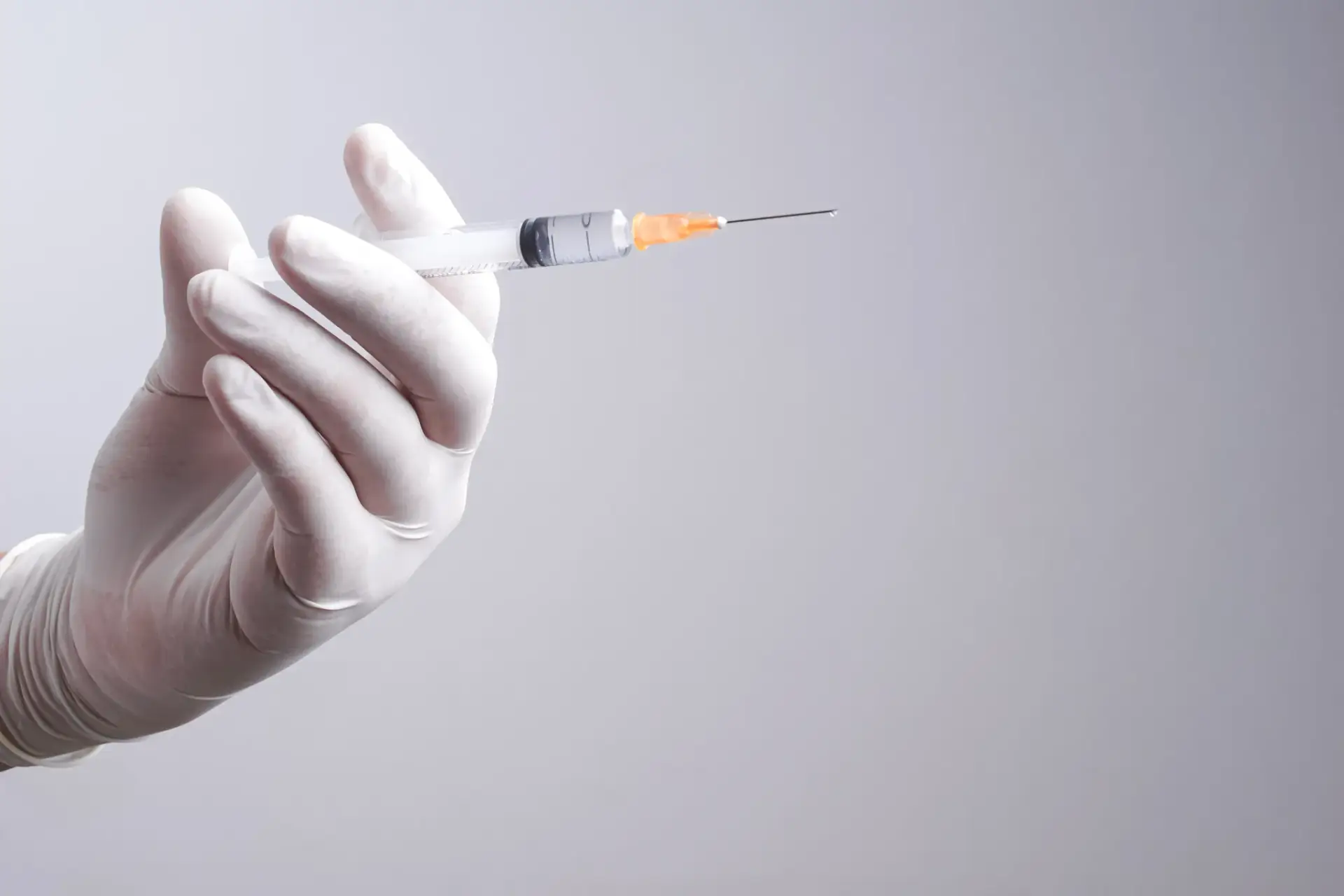 A prepared injection ready for regenerative treatment of joint and tendon pain in South Tempe, AZ